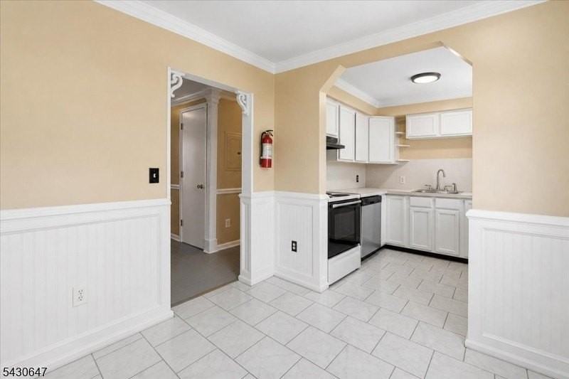 89 Main St #2 - Photo 3 of 16
