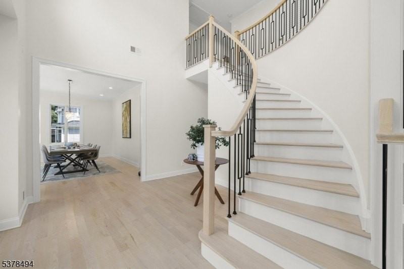 20 Woodfern Rd - Photo 4 of 46