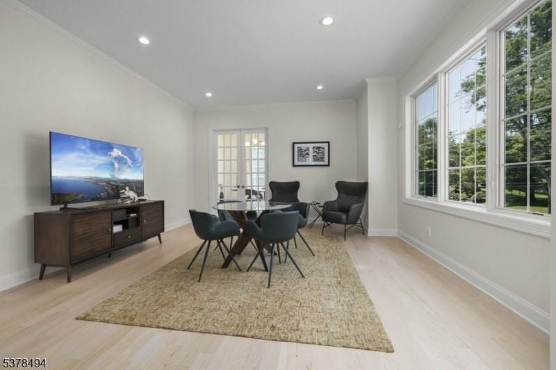 20 Woodfern Rd - Photo 6 of 46
