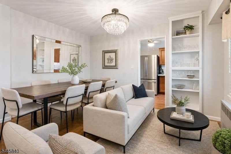 415 Claremont Ave - Photo 6 of 40