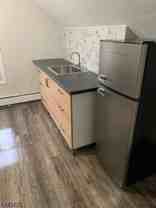 233 Pine St - Photo 1 of 1