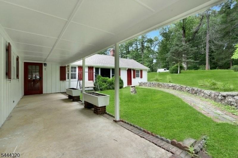 62 Gaston Rd - Photo 3 of 32