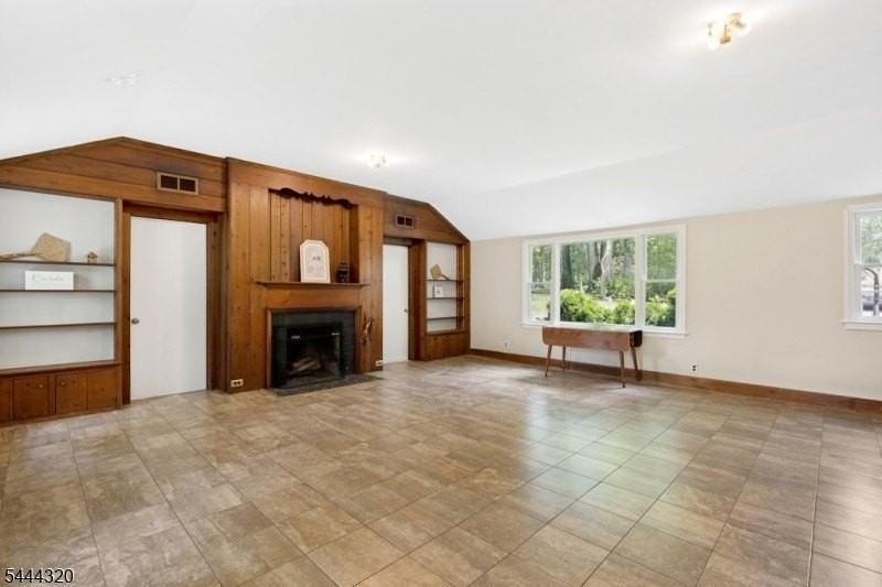 62 Gaston Rd - Photo 6 of 32
