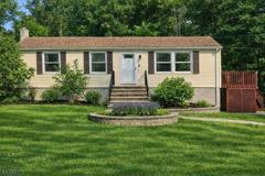 25 Essex Rd - Photo 1 of 1
