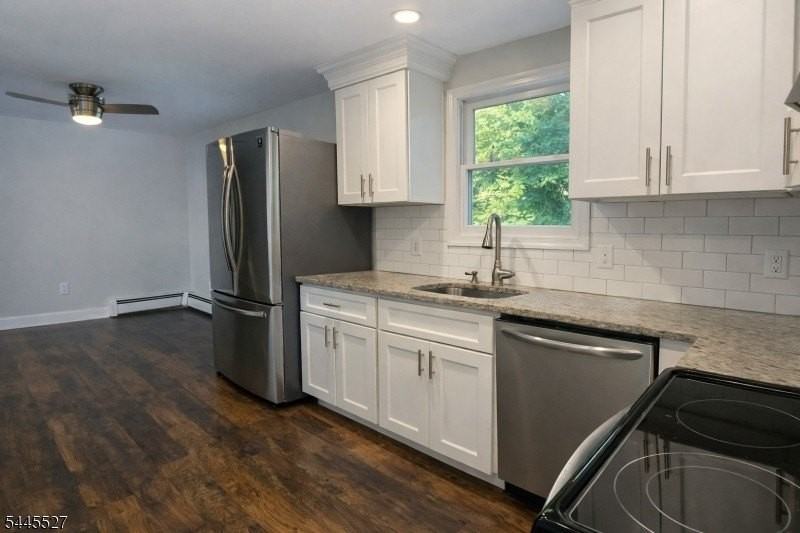 25 Essex Rd - Photo 3 of 11
