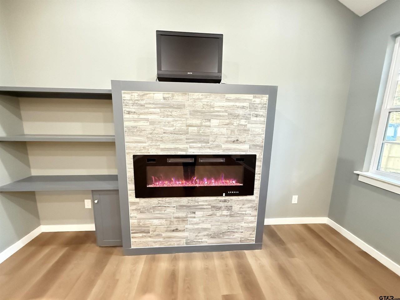 17073 Hillside Dr - Photo 5 of 21