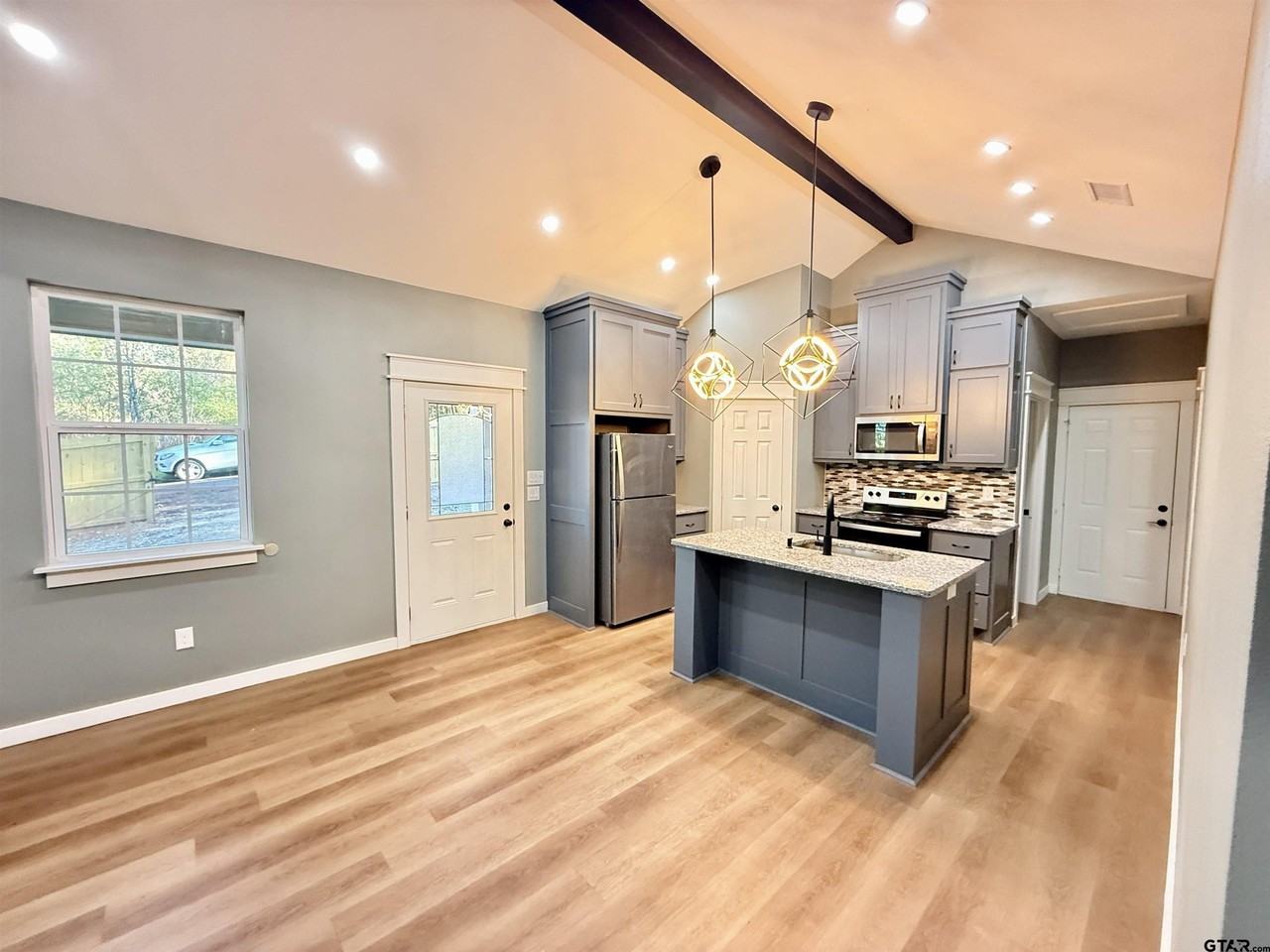 17073 Hillside Dr - Photo 6 of 21