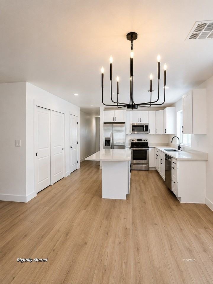 1600 E Kelson Pl - Photo 3 of 11