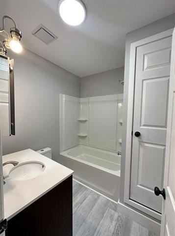 448 Avenue E - Photo 6 of 7