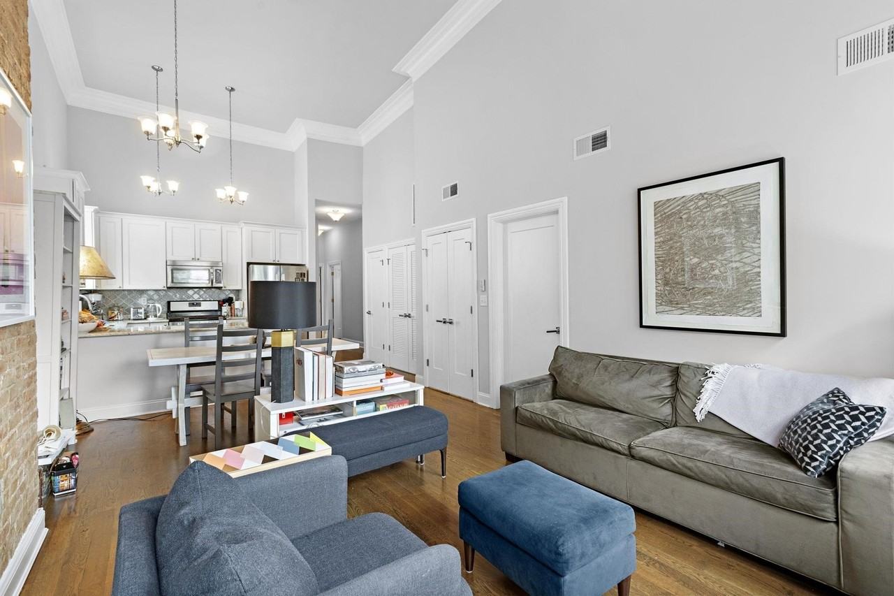 61 Reservoir Ave #3 - Photo 3 of 17