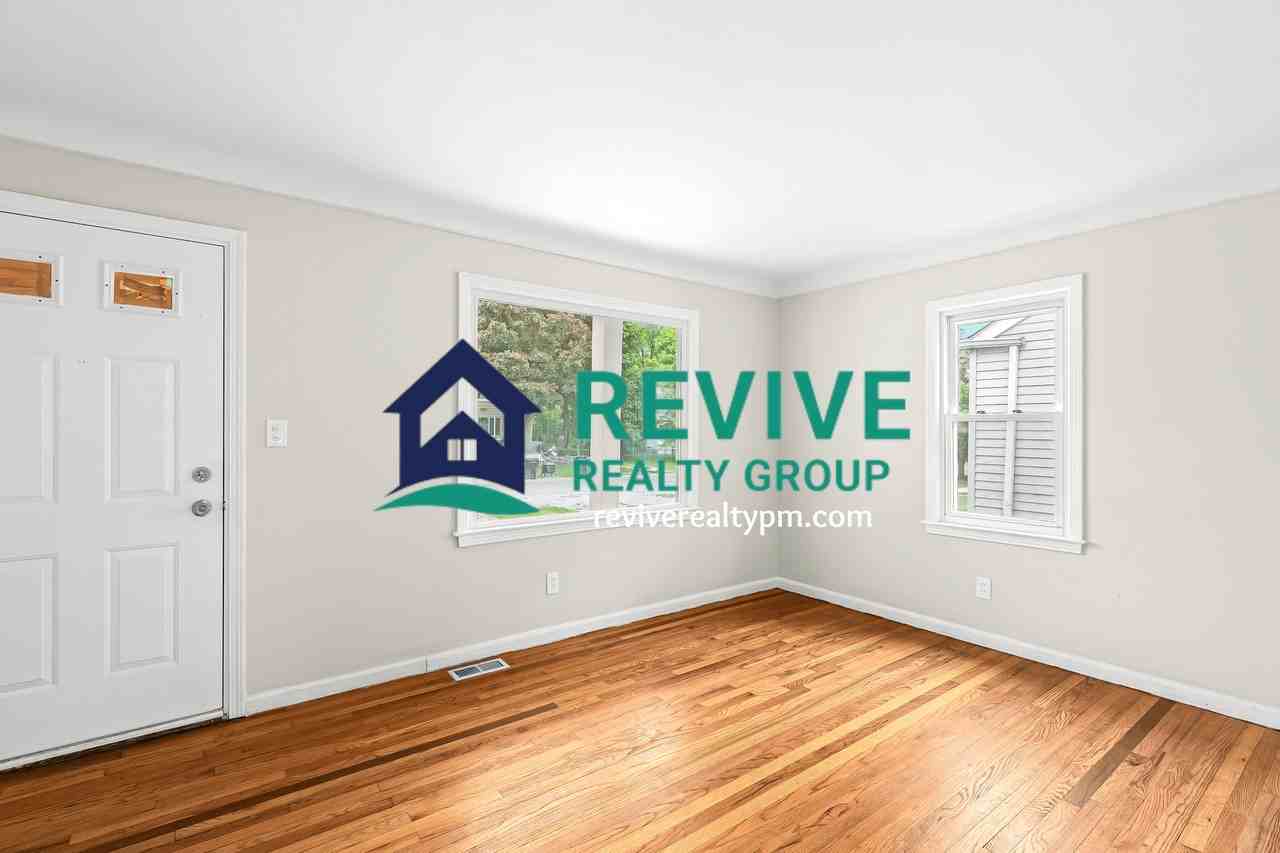 20481 Delaware Ave #1 - Photo 3 of 19
