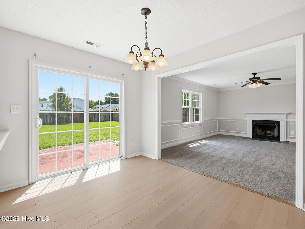 302 Mann St - Photo 7 of 22