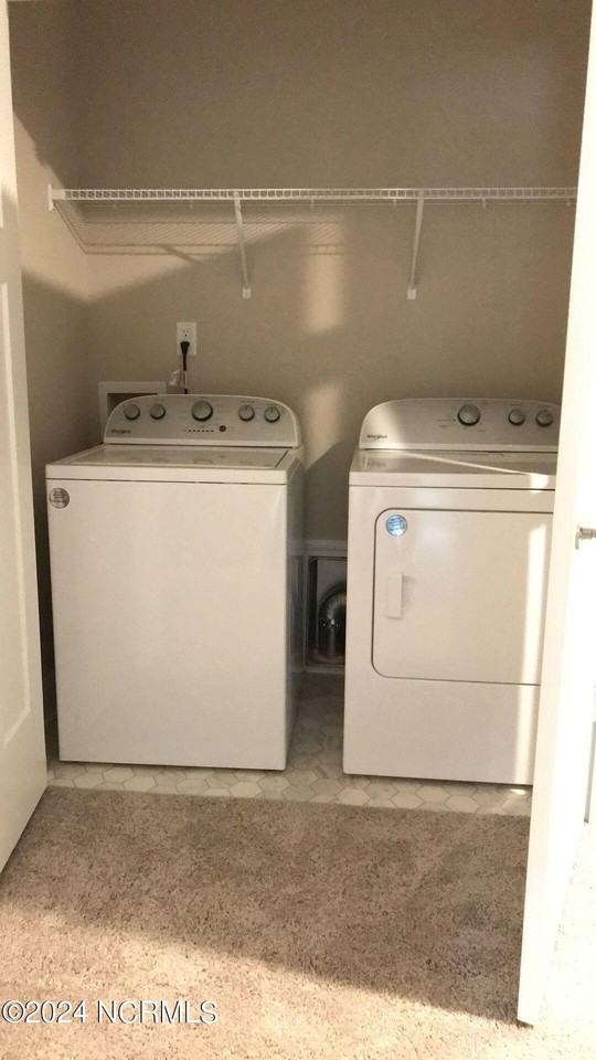 124 Smallwood Rd - Photo 7 of 14