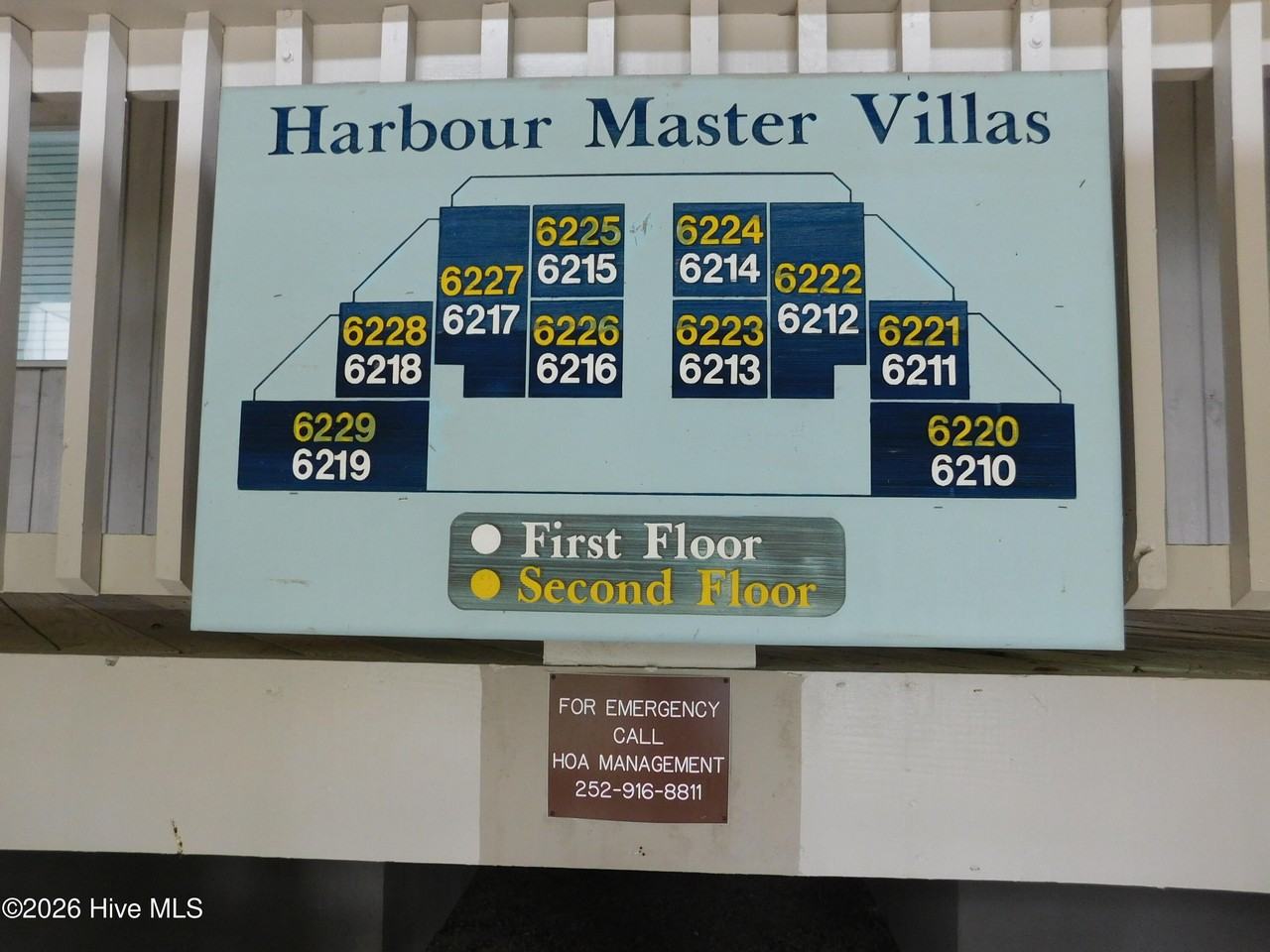 6222 Harbourside Dr - Photo 4 of 26