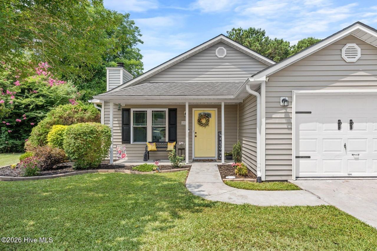 211 Clydesdale Ct - Photo 4 of 26