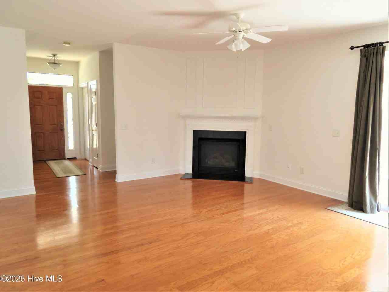1023 Garden Club Way - Photo 4 of 24