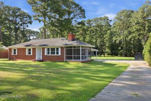 featured image of 1760 John Small Ave