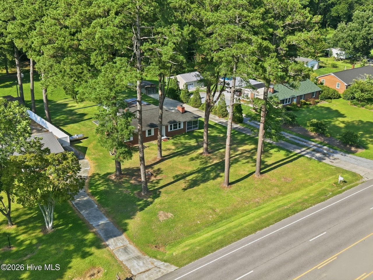 1760 John Small Ave - Photo 5 of 46
