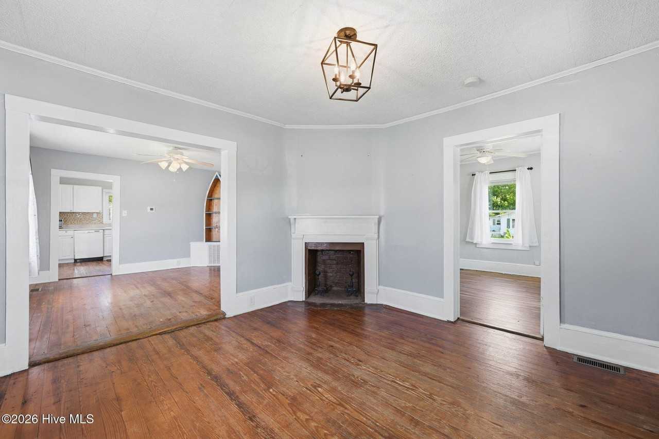 1304 Stallings Pkwy - Photo 5 of 26