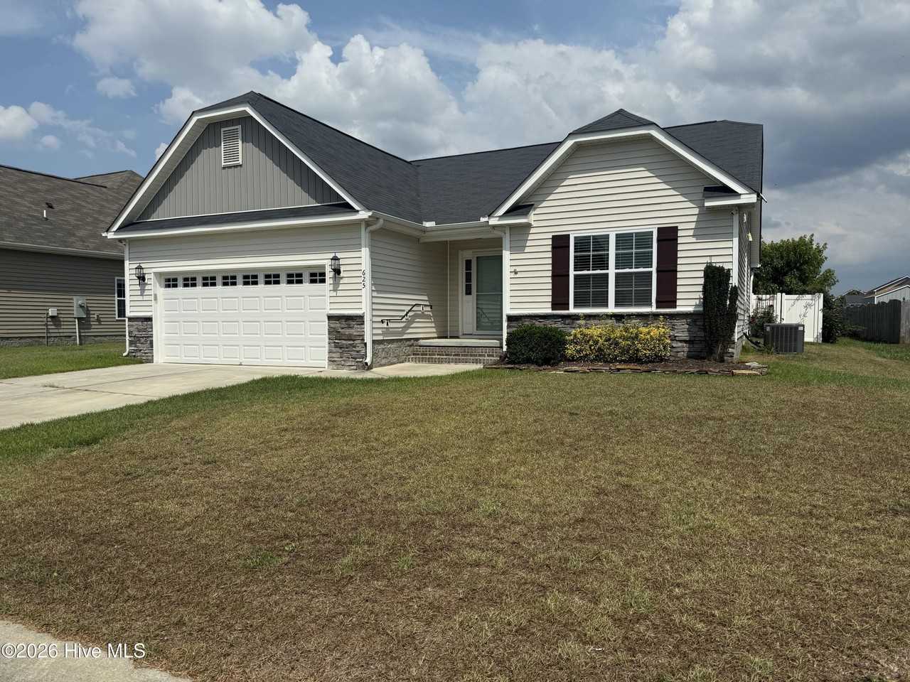 625 Jade Ln - Photo 2 of 22