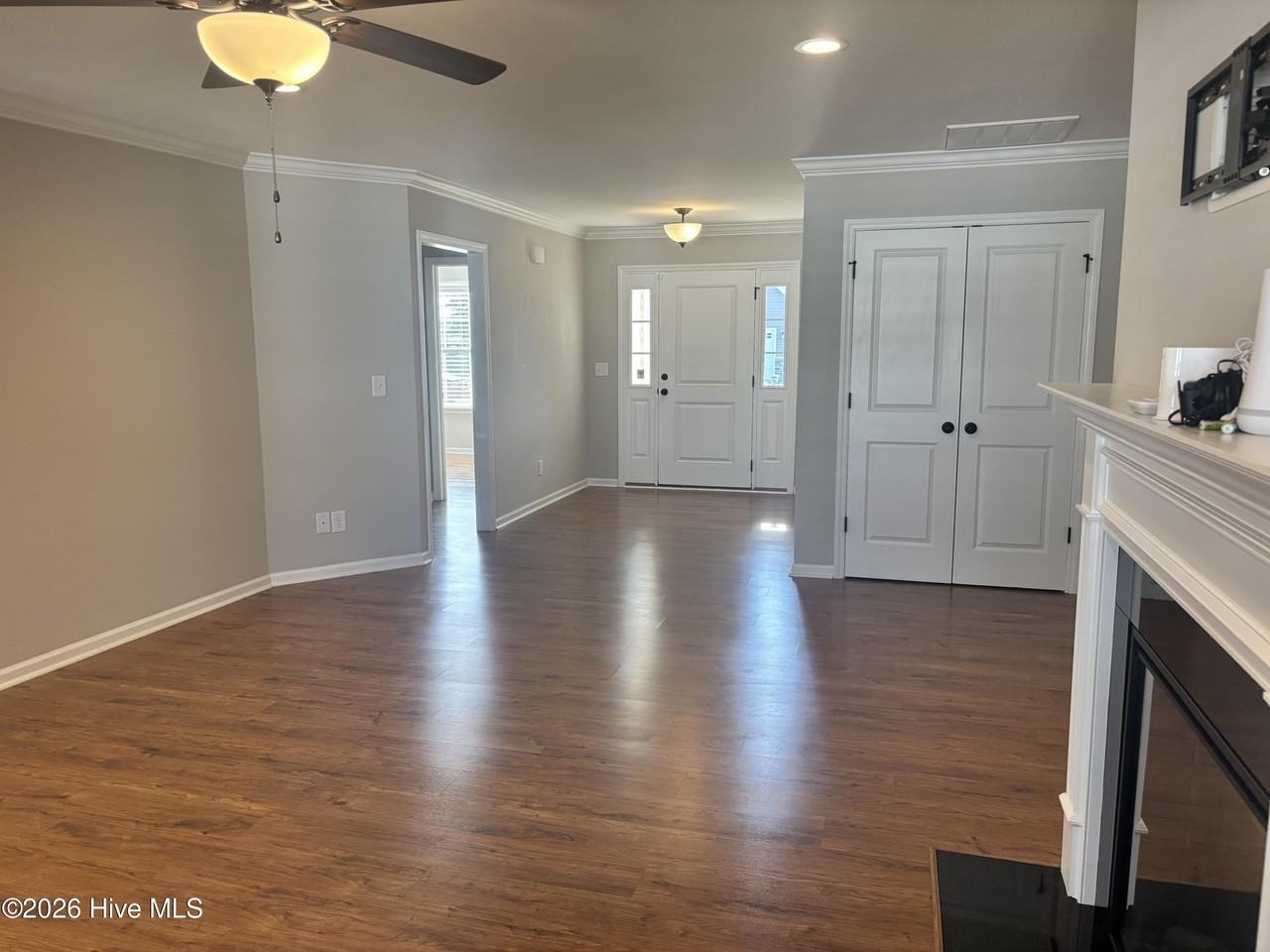625 Jade Ln - Photo 5 of 22