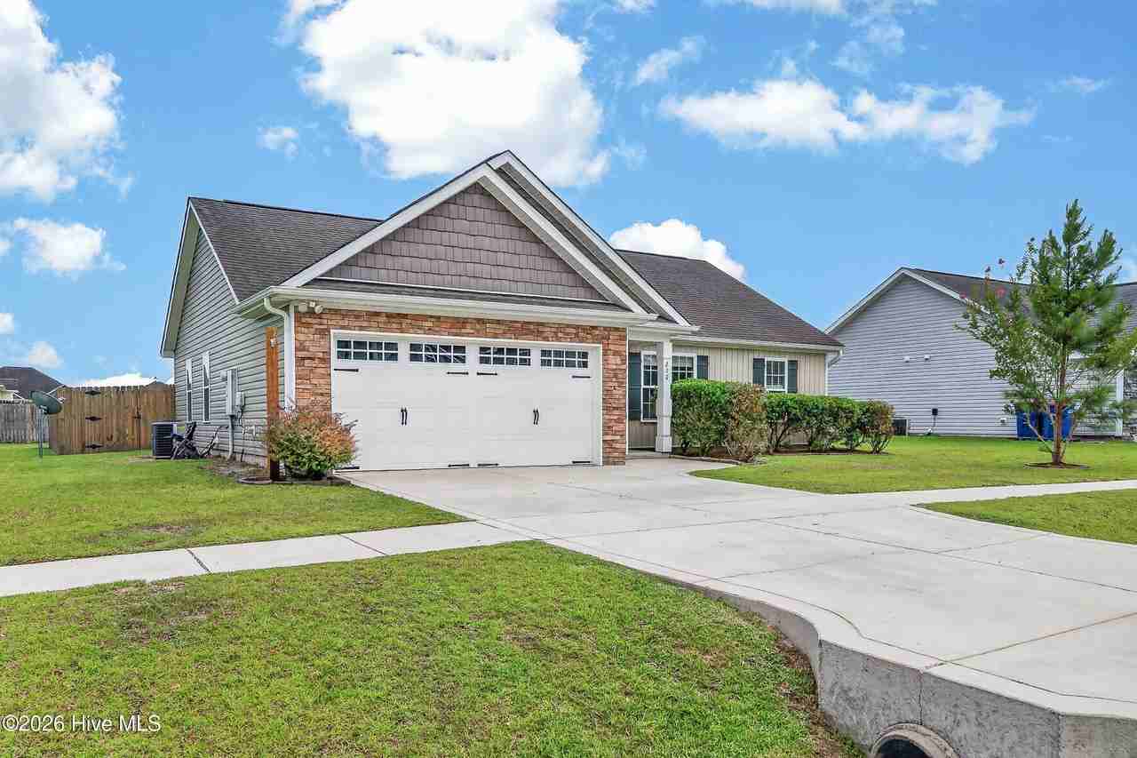 210 Riverstone Ct - Photo 2 of 25