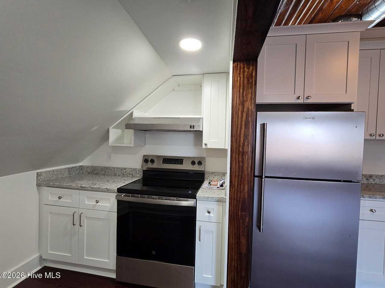 228 Craven St #4 - Photo 3 of 19