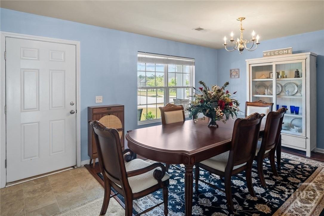 415 Valdez Ct - Photo 6 of 50