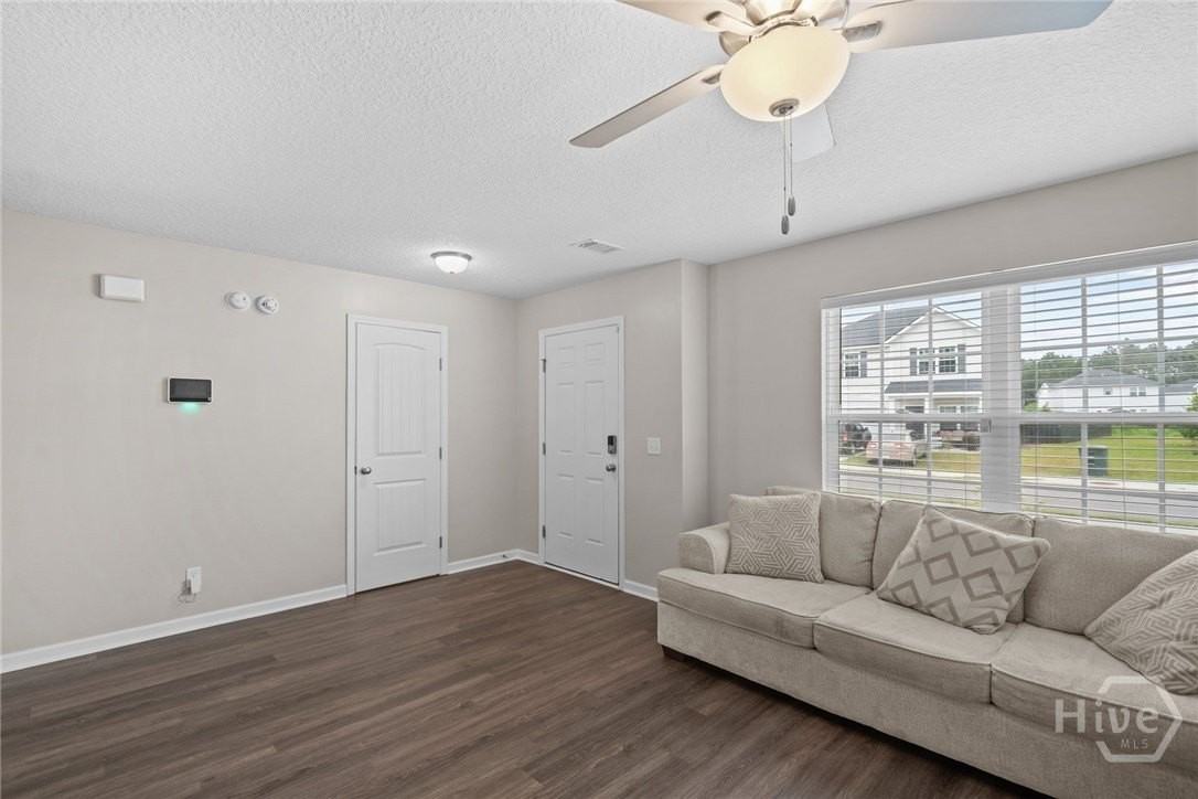 172 Brightleaf Cir - Photo 7 of 45