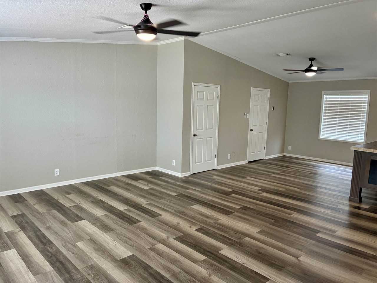 2203 25th St - Photo 5 of 25