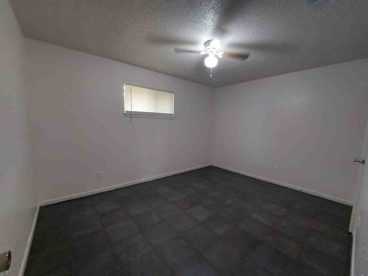 1904 Ridgeview - Photo 5 of 14
