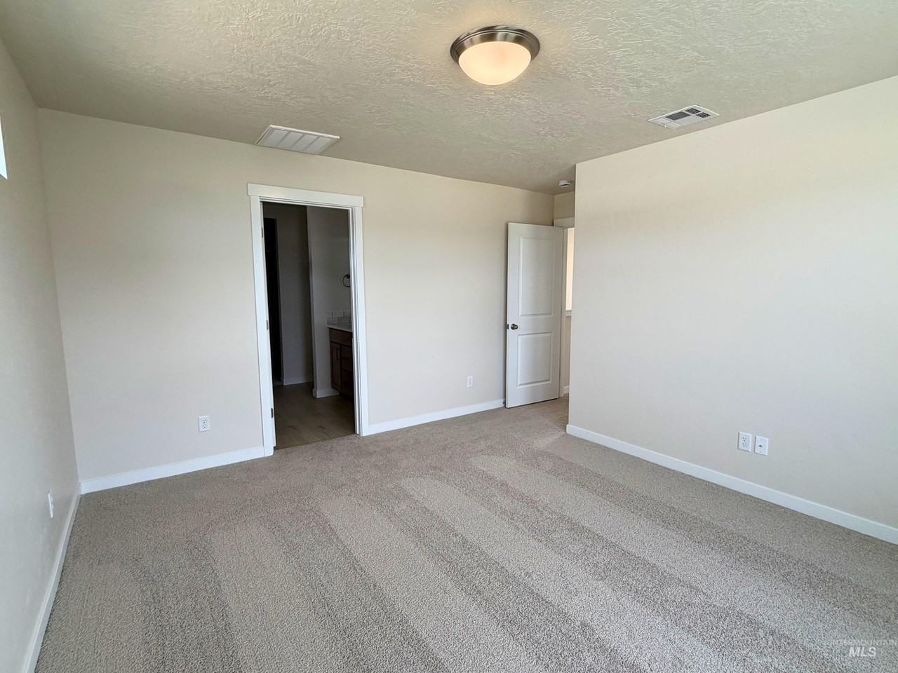 3411 W Scree St - Photo 7 of 14