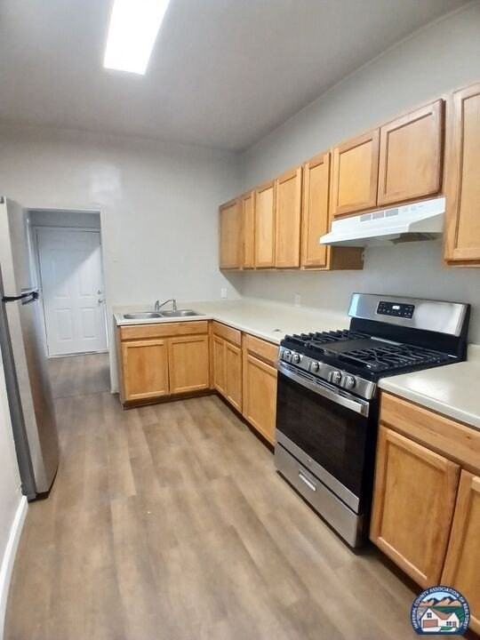 135 N 1st St - Photo 6 of 18