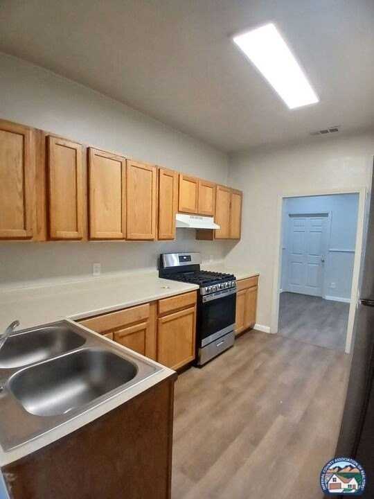 135 N 1st St - Photo 7 of 18