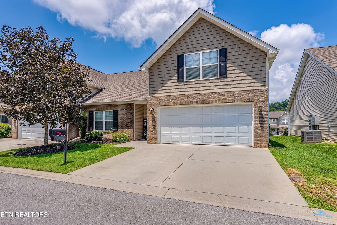 114 Pewter Way - Photo 2 of 6