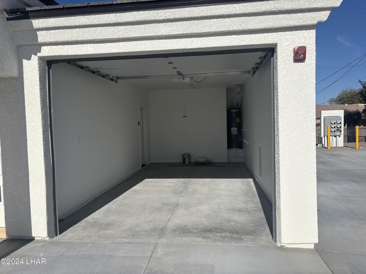 2661 Tonto Dr #C - Photo 3 of 13