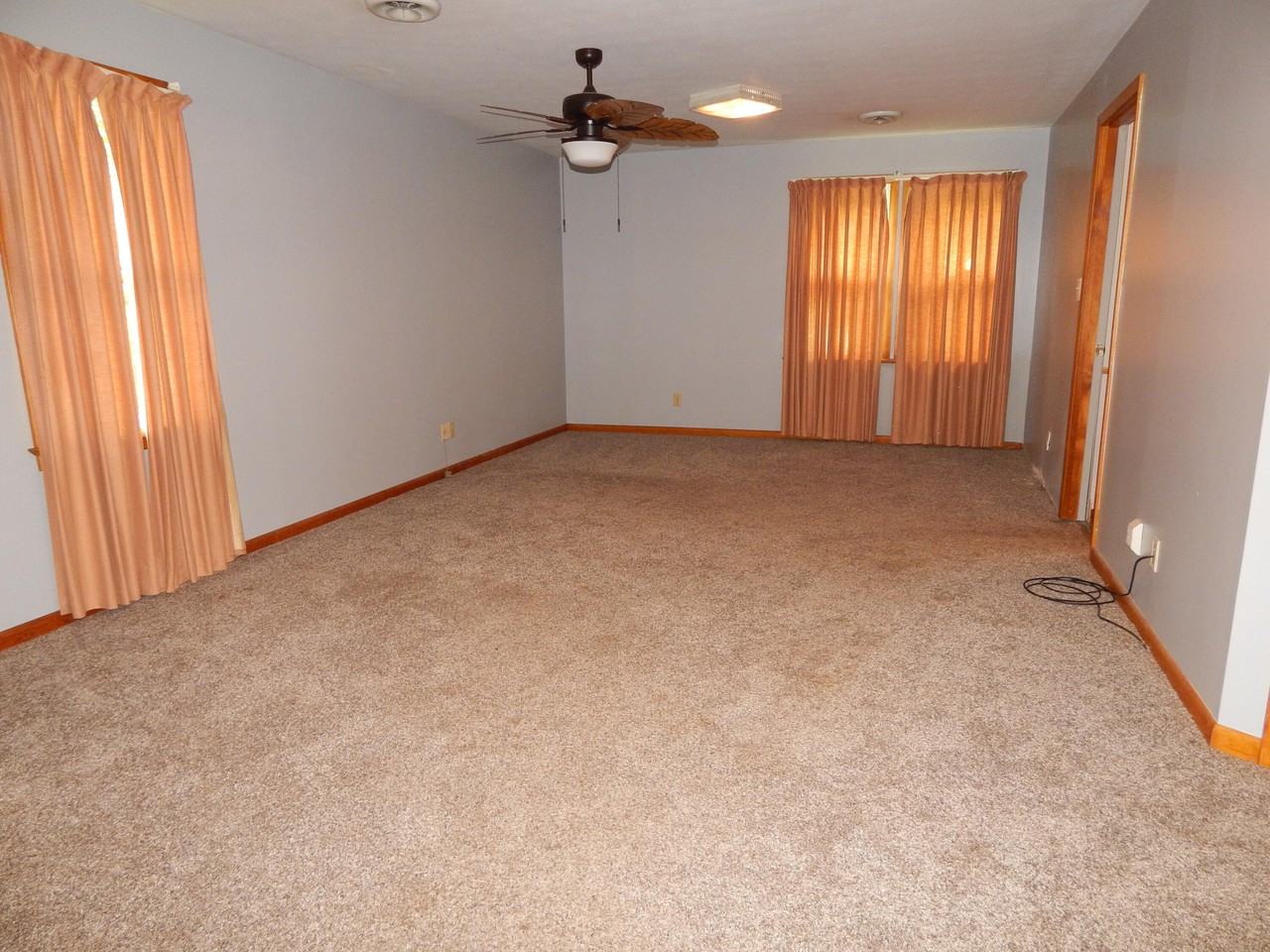 2216 Dyke Rd - Photo 2 of 7