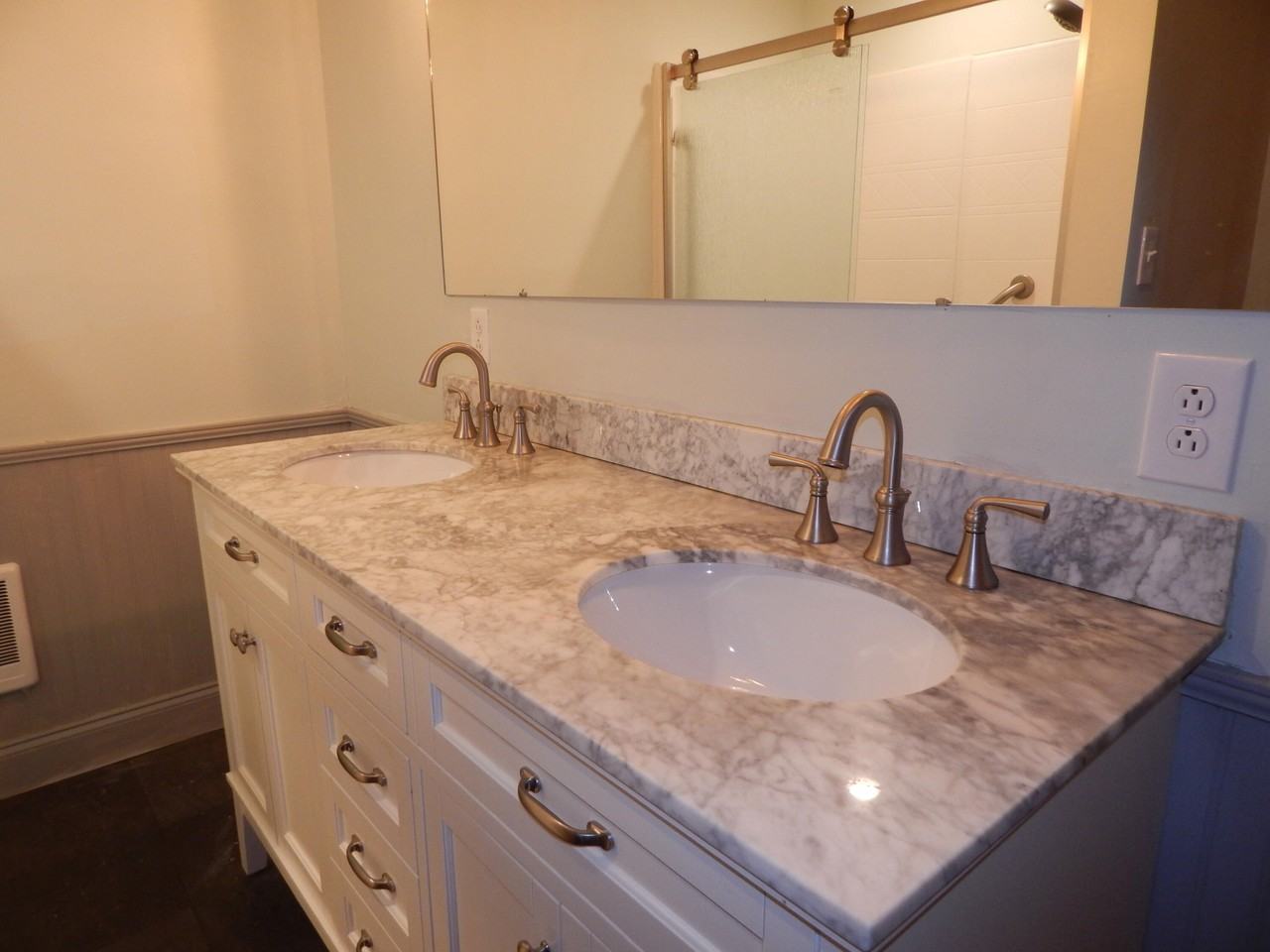 2216 Dyke Rd - Photo 4 of 7