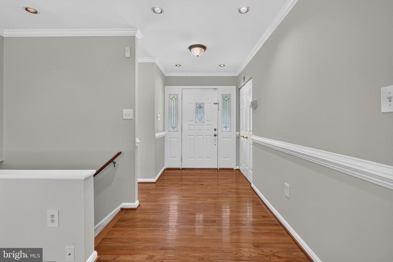 8006 Lady Lewis Ct - Photo 3 of 30