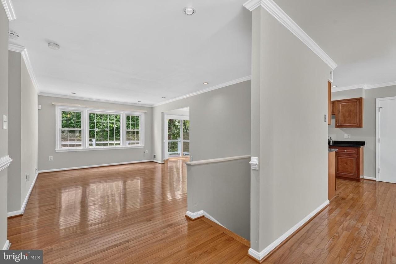 8006 Lady Lewis Ct - Photo 4 of 30