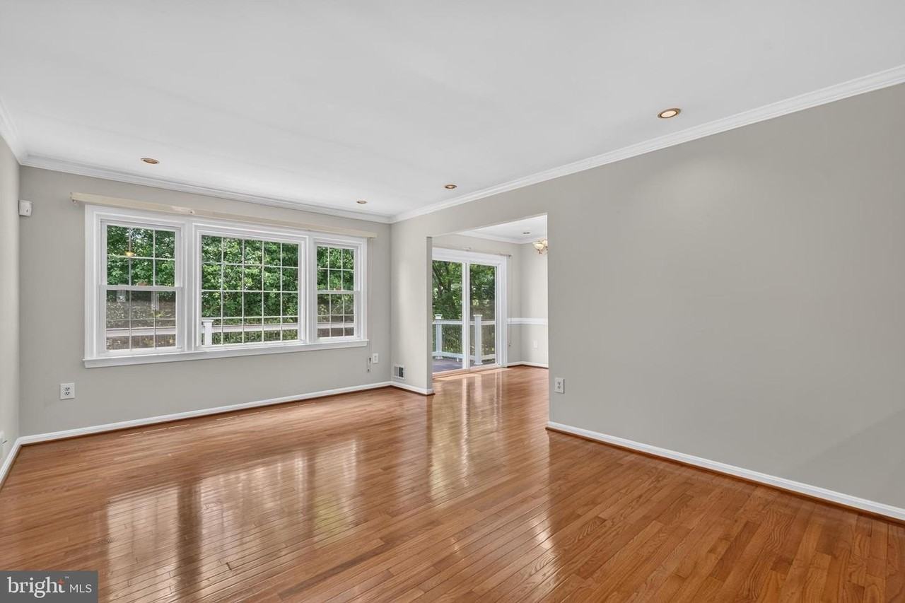 8006 Lady Lewis Ct - Photo 5 of 30