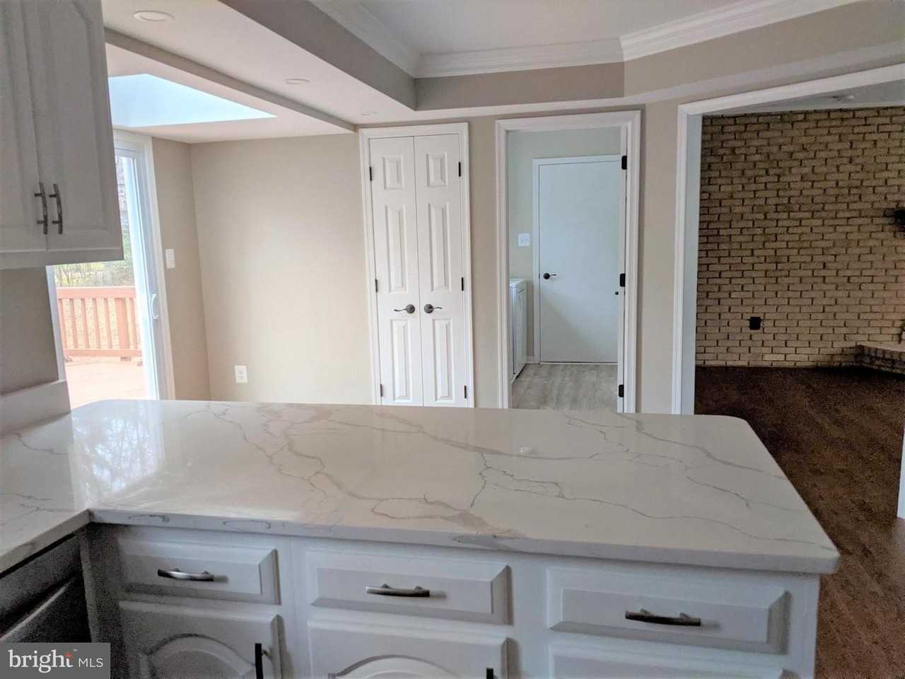 4850 Slatestone Ct - Photo 3 of 13