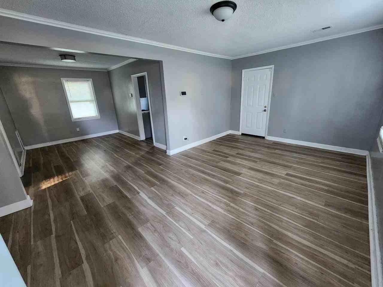 2067 Blakewood Pl - Photo 3 of 9