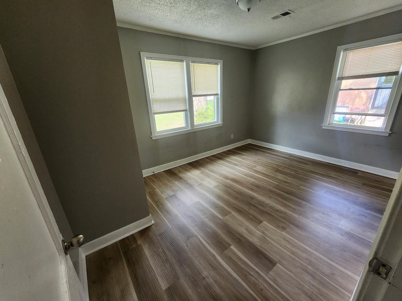 2067 Blakewood Pl - Photo 6 of 9