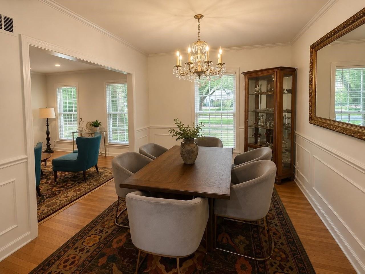 6680 Corsica Dr - Photo 4 of 13