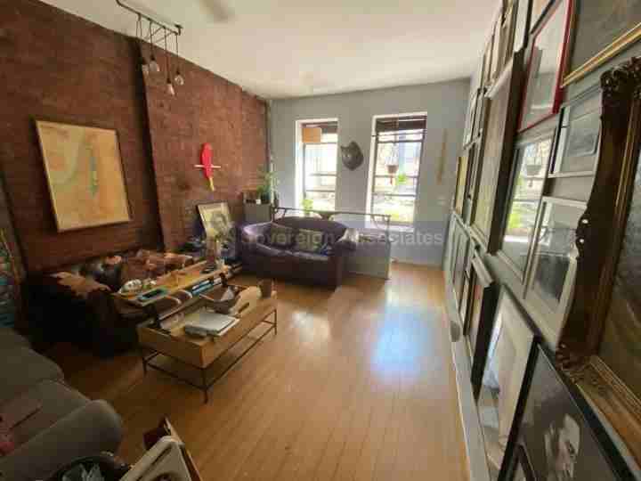 217 W 106th St - Photo 4 of 10