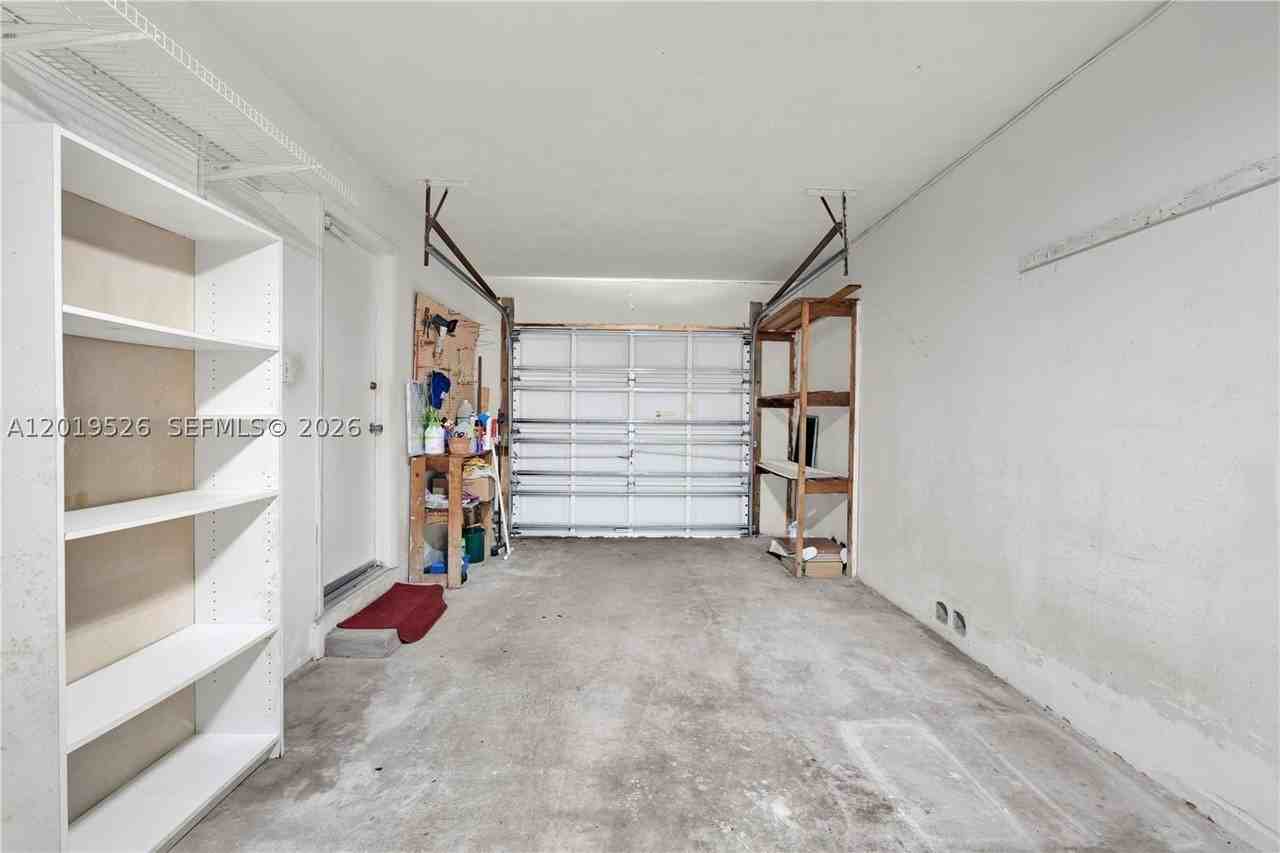 18225 Sw 94th Ave - Photo 6 of 15