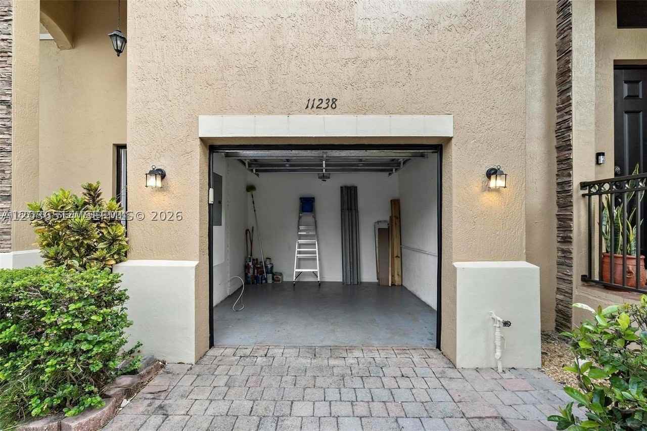 11238 Sw 238th St - Photo 6 of 50