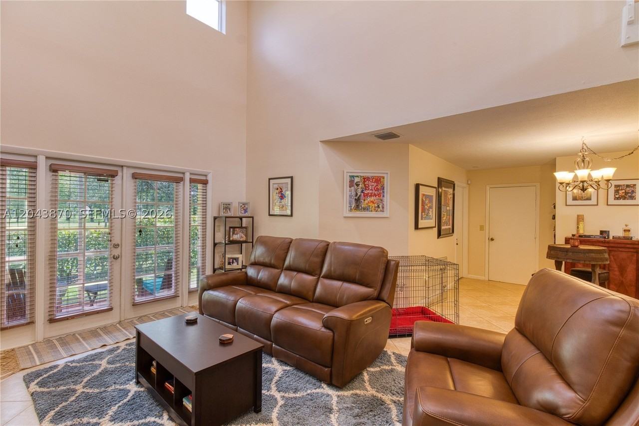 11415 Lakeview Dr #2D - Photo 5 of 39