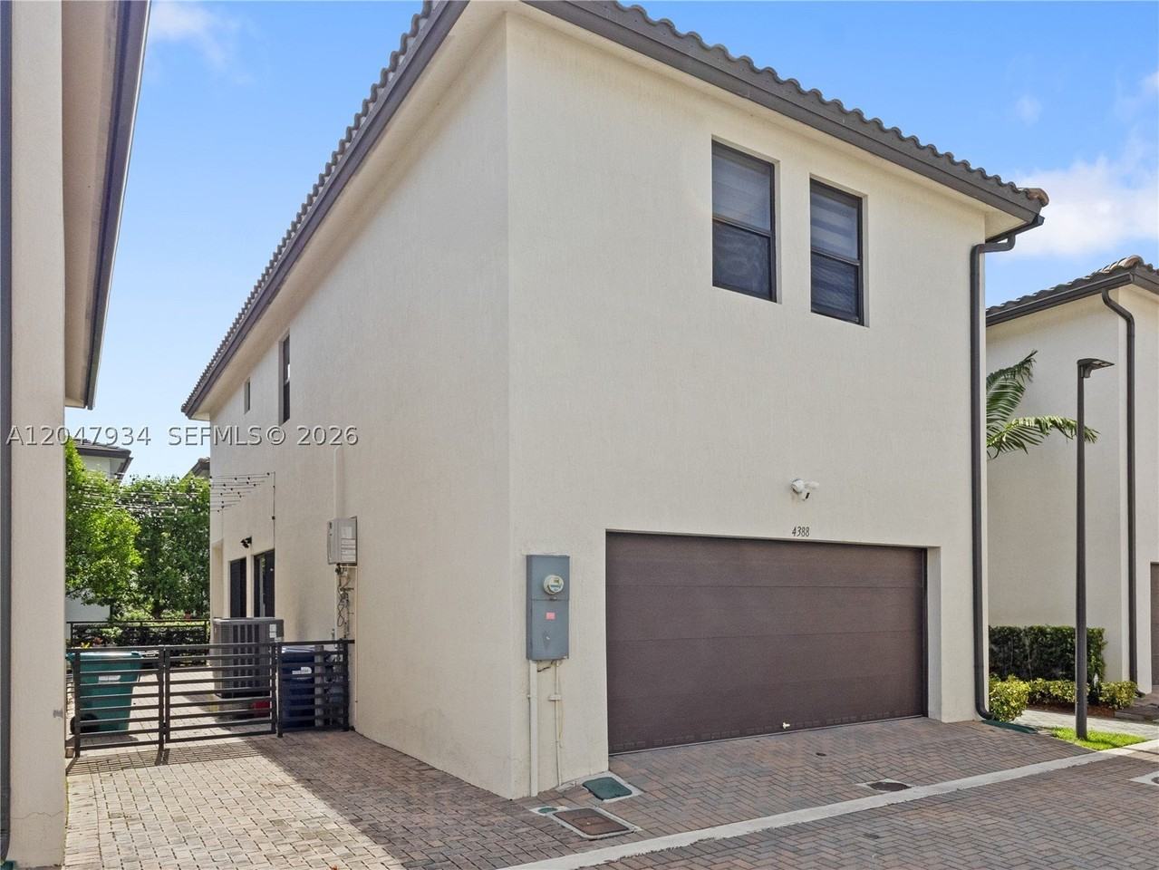 4388 Nw 81st Ave #4388 - Photo 4 of 41
